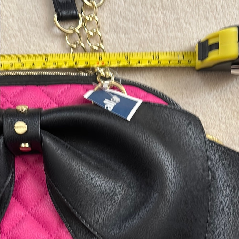 Stylish NWT Betsey Johnson Pink and Black Bow Handbag - Picture 9 of 9